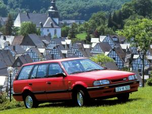 Mazda 323 Station Wagon 4WD 1990 года